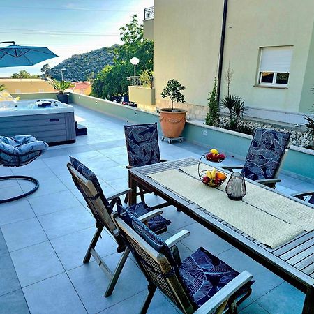 Apartment Tomic 2 Makarska Ngoại thất bức ảnh