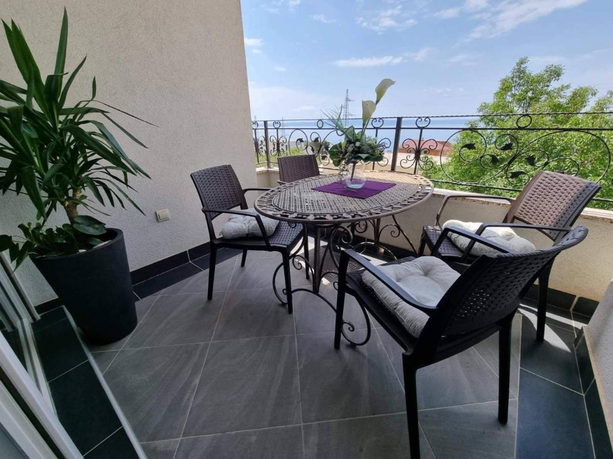 Apartment Tomic 2 Makarska Ngoại thất bức ảnh