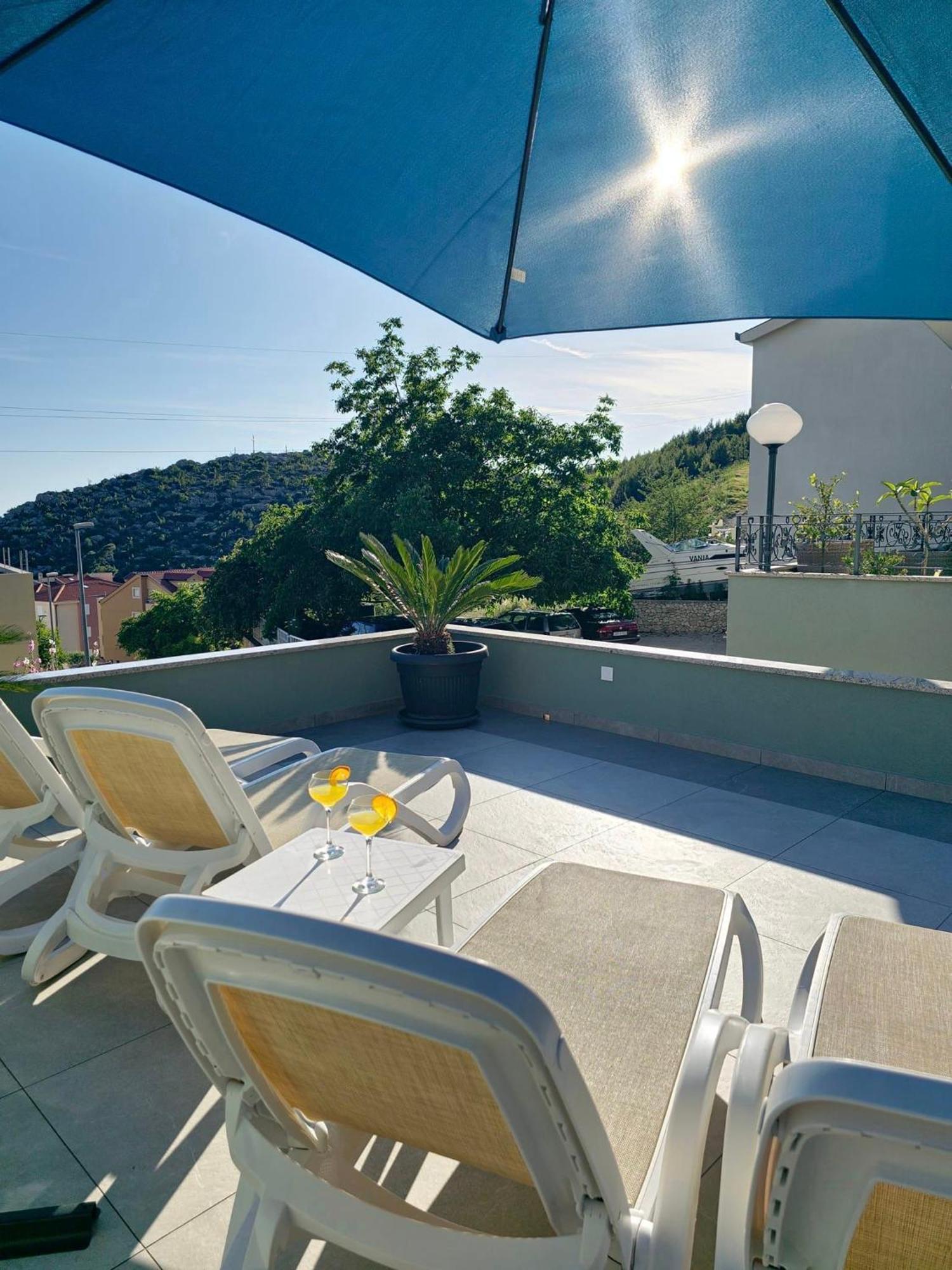 Apartment Tomic 2 Makarska Ngoại thất bức ảnh